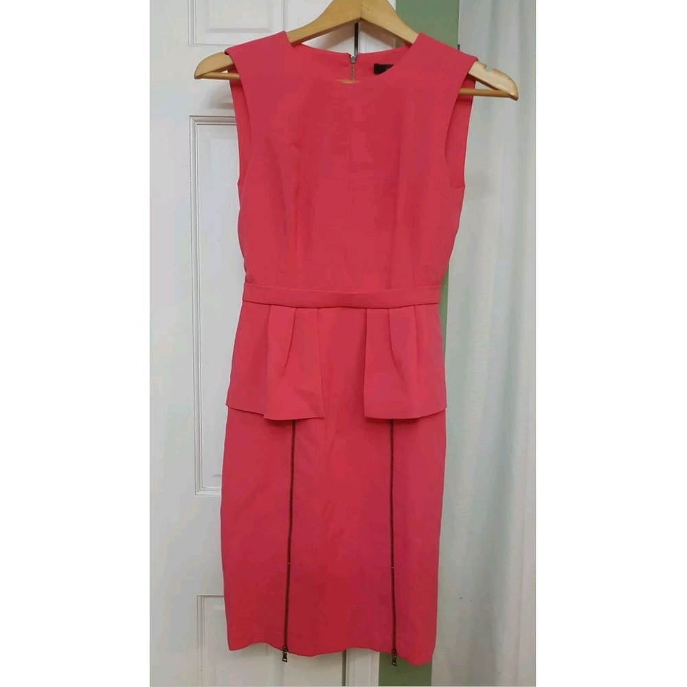BCBGMAXAZRIA Ashleigh Sleeveless Peplum Dress - Picture 4 of 6